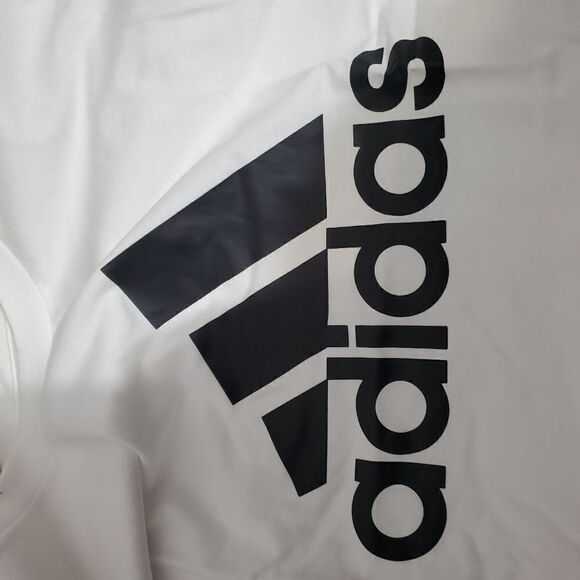 Adidas Womens Sz Medium White T-Shirt Essentials Logo NWT GL0649 - Picture 7 of 8